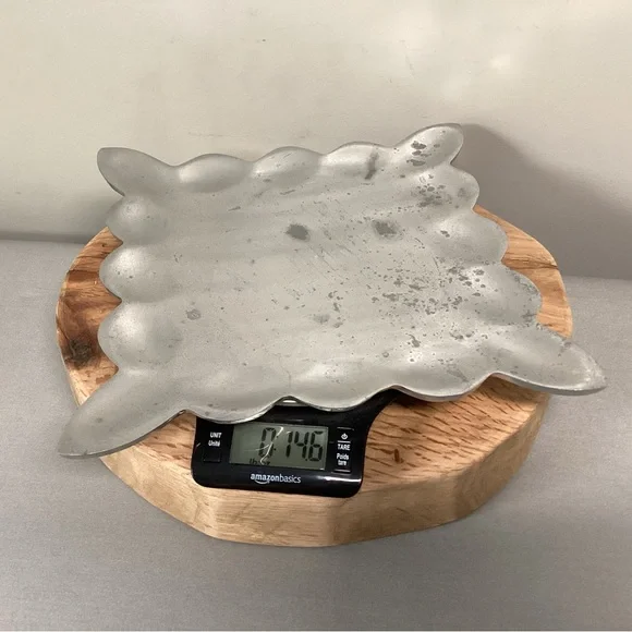 ⚫️ Large Scalloped Edges Square Pillar Candle Holder - Metal Crafted - Nice - Picture 11 of 11